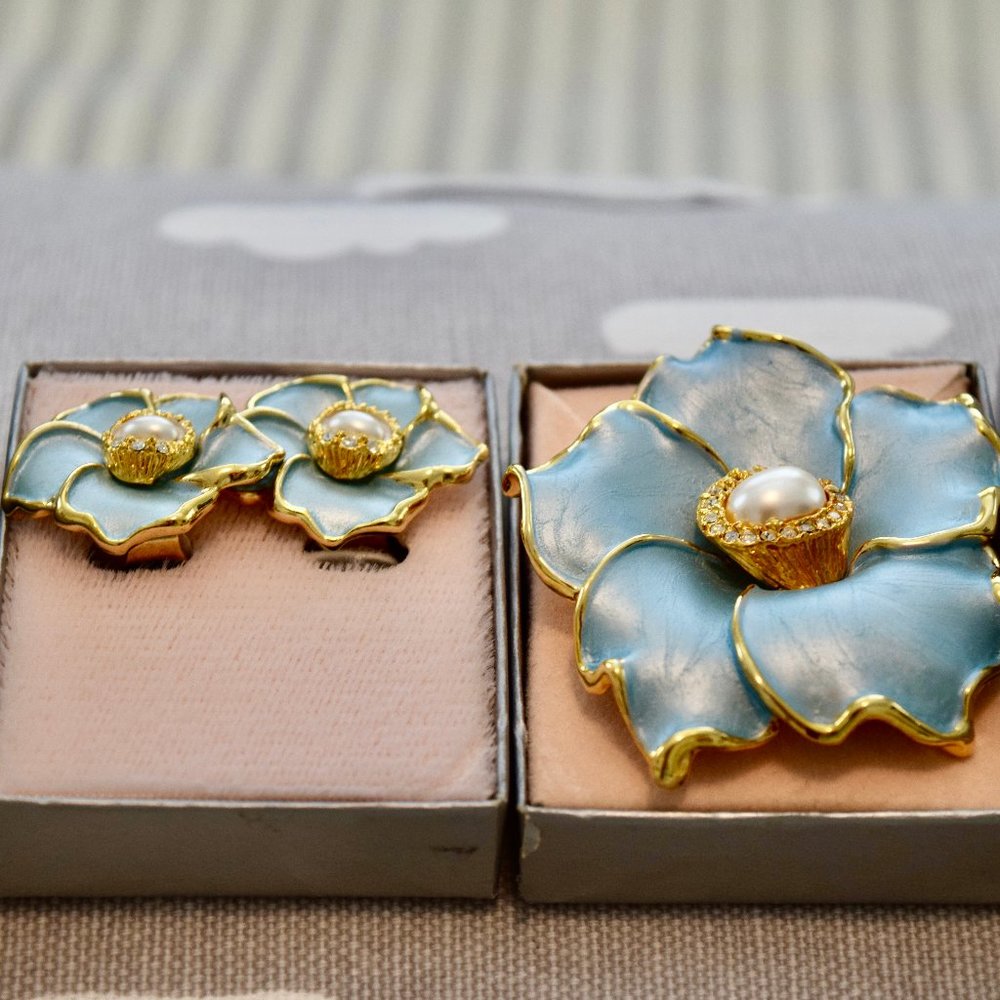 Vintage Grey & Gold with Faux Pearl Brooch & Earring Set